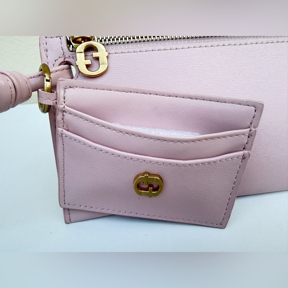 ๐ Stylish Pink Wristlet Wallet Set โ 2 Pieces! ๐ - Picture 2 of 16